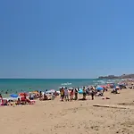 Ricardo La Mata 公寓 *